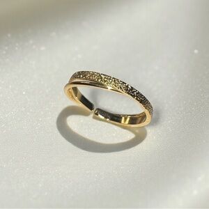 Elegant Gold Double Band Ring